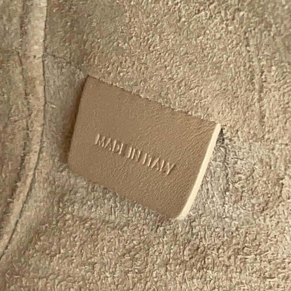 CELINE Small Bucket Cuir Triomphe Leather Shoulder Bag - Picture 11 of 16